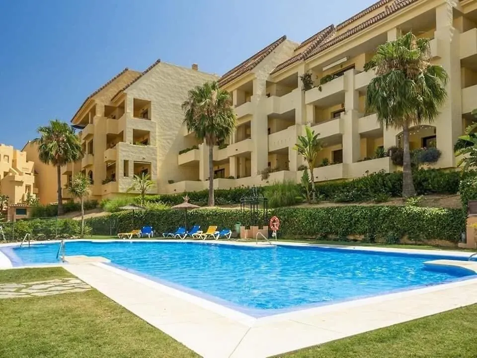 2 Bedroom Sea View Apartment Duquesa Village 마닐바